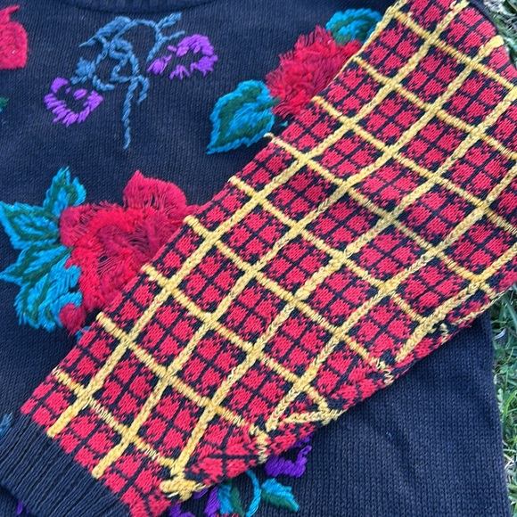 Carole Little Sport Vintage 80’s Rare Hand Knit Rose & Mix Print Sweater - Picture 6 of 10